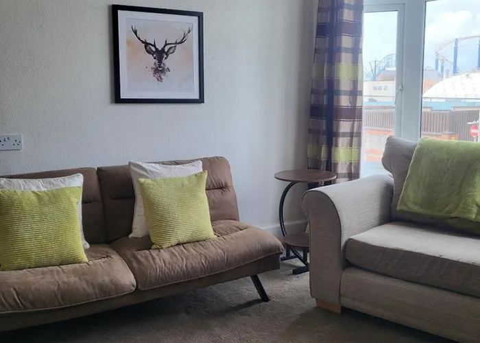 140 Bond - Holiday Home Blackpool